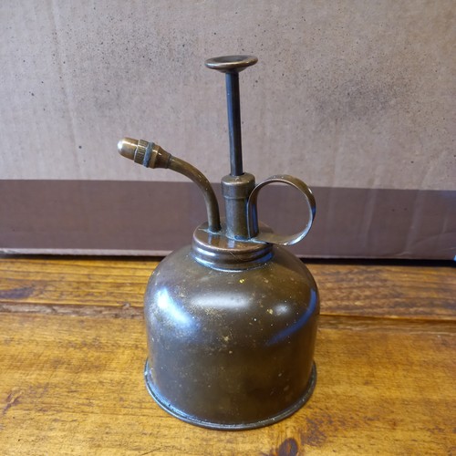 Vintage pump can thumb - vintage,