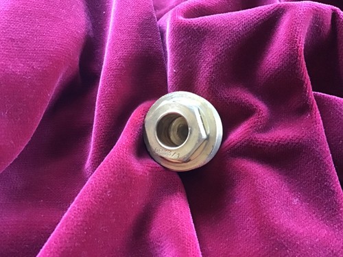 Vincent hrd oil pump cap - cap, brass